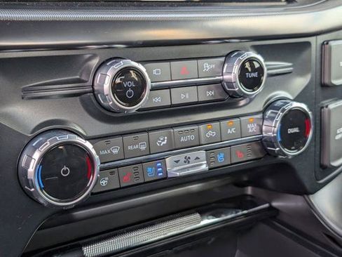 New 2025 Ford F150 Lariat w/ Equipment Group 501A Mid image 16