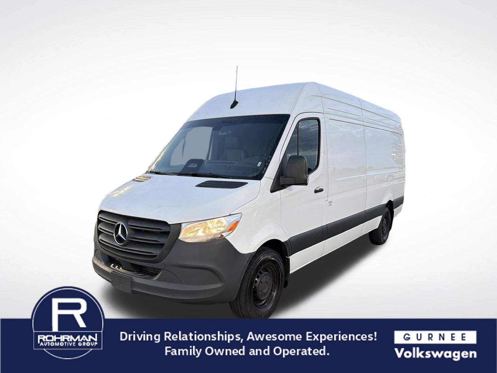 Used 2025 Mercedes-Benz Sprinter 2500 image 4