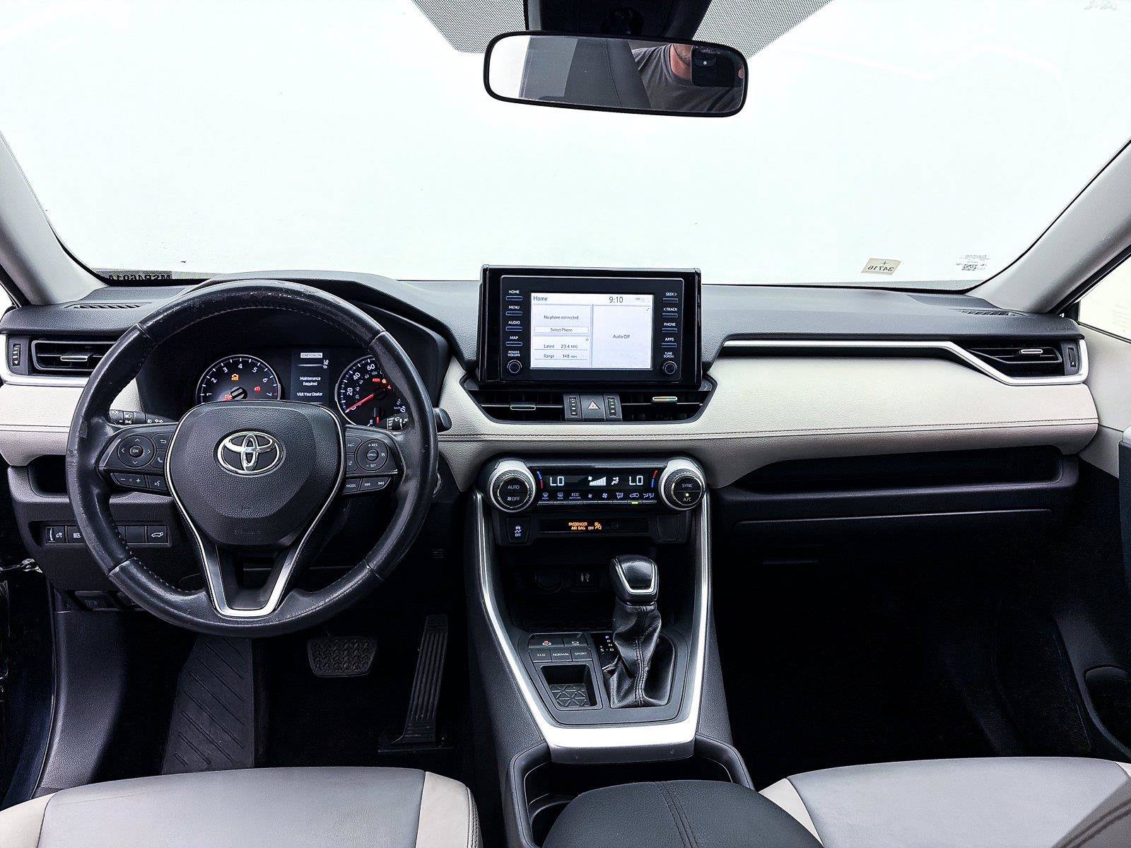Used 2019 Toyota RAV4 XLE Premium w/ Carpet Mat Package FWD image 19
