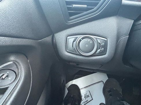 Used 2015 Ford Escape SE w/ Equipment Group 201A AWD/4WD image 31