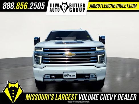 Used 2022 Chevrolet Silverado 3500 High Country AWD/4WD image 27