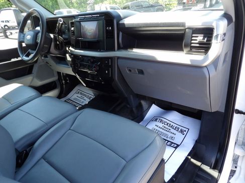 Used 2023 Ford F250 XL w/ XL Chrome Package AWD/4WD image 42