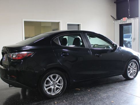 Used 2016 Scion iA FWD image 3