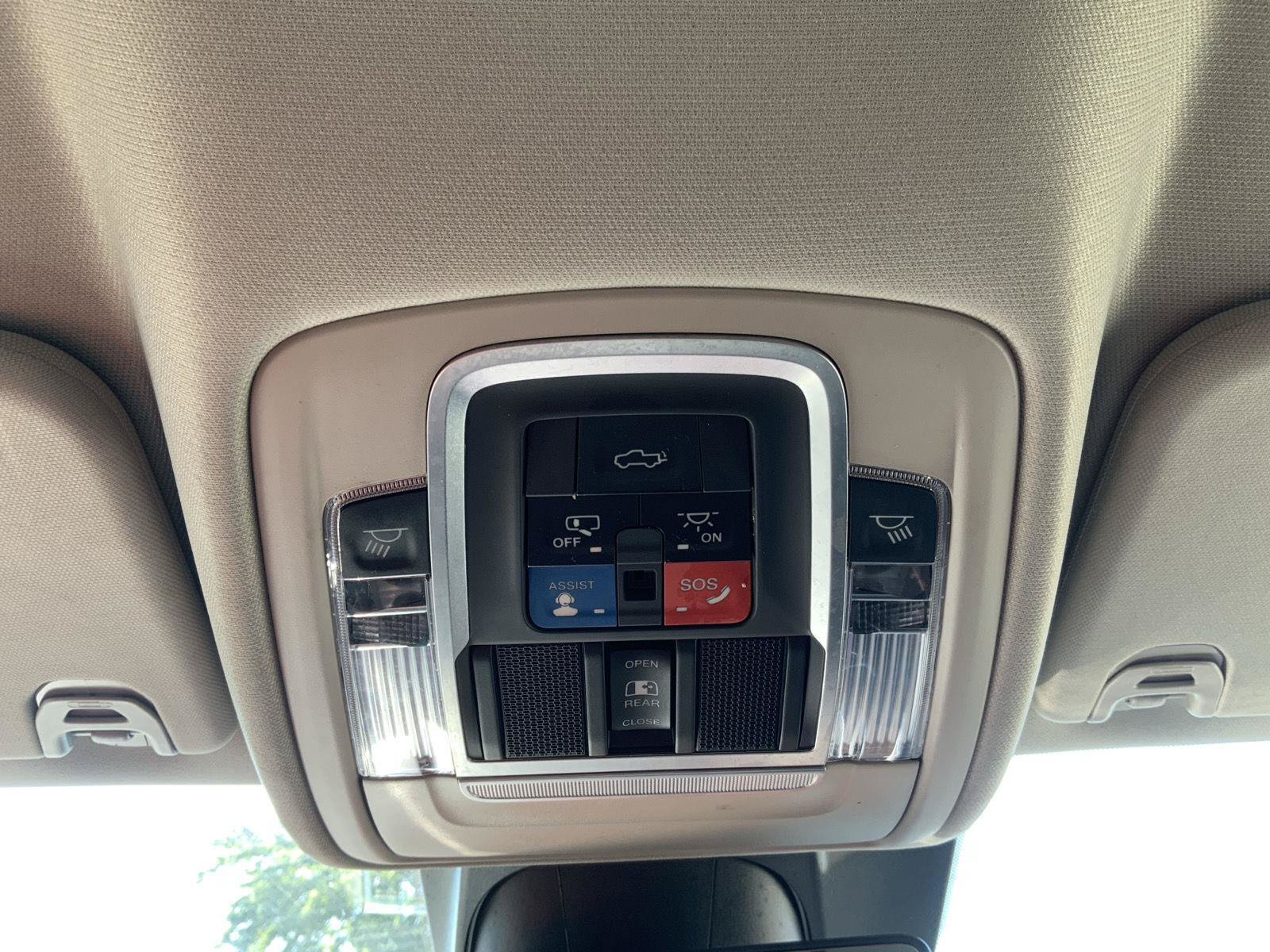 Used 2022 RAM 1500 Laramie AWD/4WD image 51