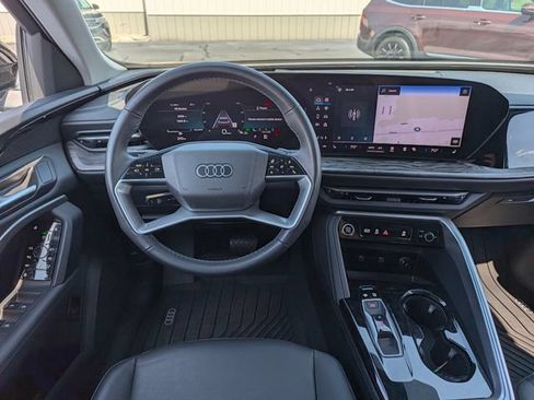 Certified 2025 Audi Q5 Premium AWD/4WD image 26