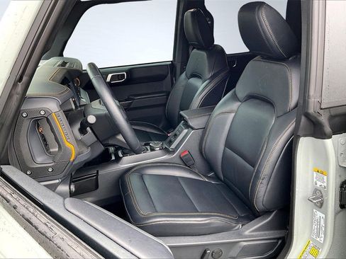 Used 2024 Ford Bronco Badlands image 24