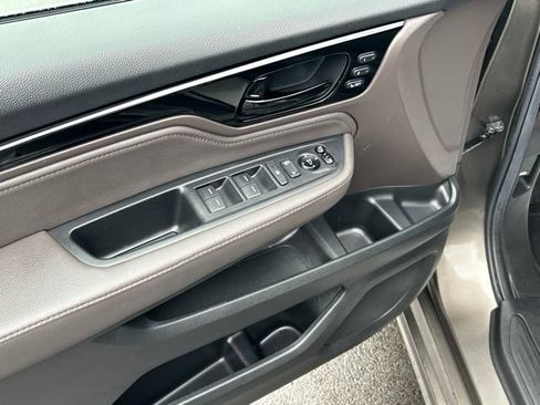 Used 2019 Honda Odyssey Elite image 25