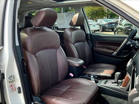Used 2018 Subaru Forester 2.5i Touring AWD/4WD image 7