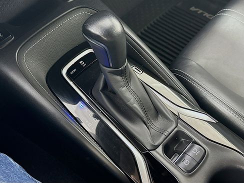 Used 2020 Toyota Corolla XSE FWD image 23