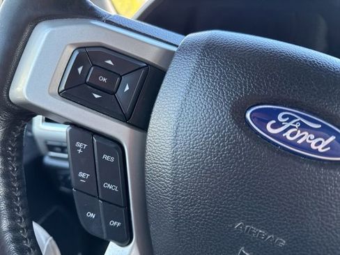 Used 2017 Ford F350 Lariat AWD/4WD image 46