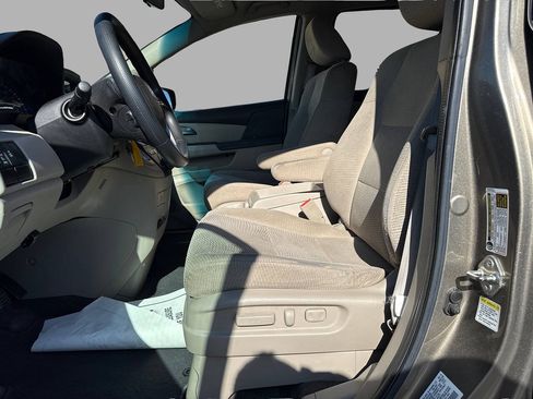 Used 2012 Honda Odyssey EX image 11