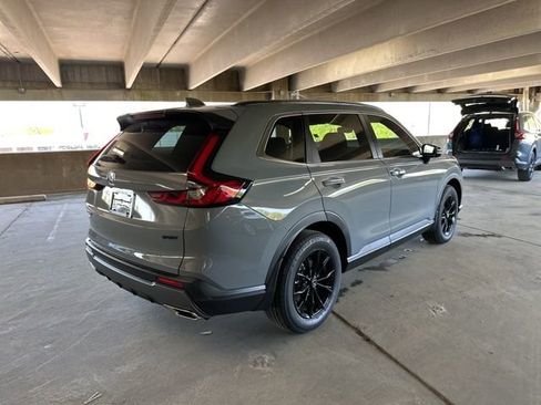 Used 2025 Honda CR-V Sport image 4