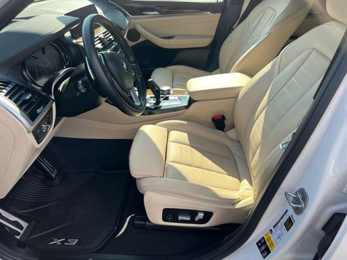 Used 2018 BMW X3 M40i image 11