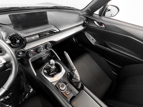 Used 2024 MAZDA MX-5 Miata Sport image 28