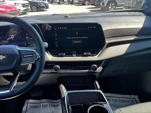 Used 2025 Chevrolet Equinox LT image 6