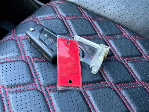 Used 2023 Toyota RAV4 LE image 13