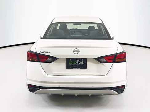 Used 2023 Nissan Altima 2.5 S FWD image 7