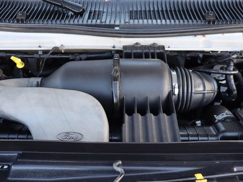 Used 2014 Ford E-250 and Econoline 250 w/ Power Group RWD image 35