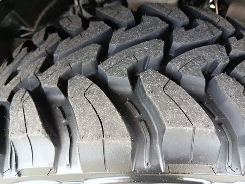 Used 2021 RAM 1500 Limited w/ Body Color Bumper Group image 59