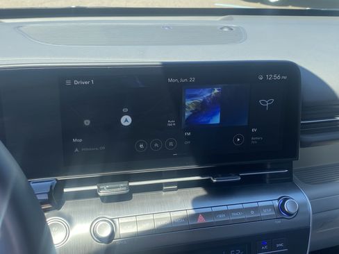 Certified 2025 Hyundai Kona SEL FWD image 23
