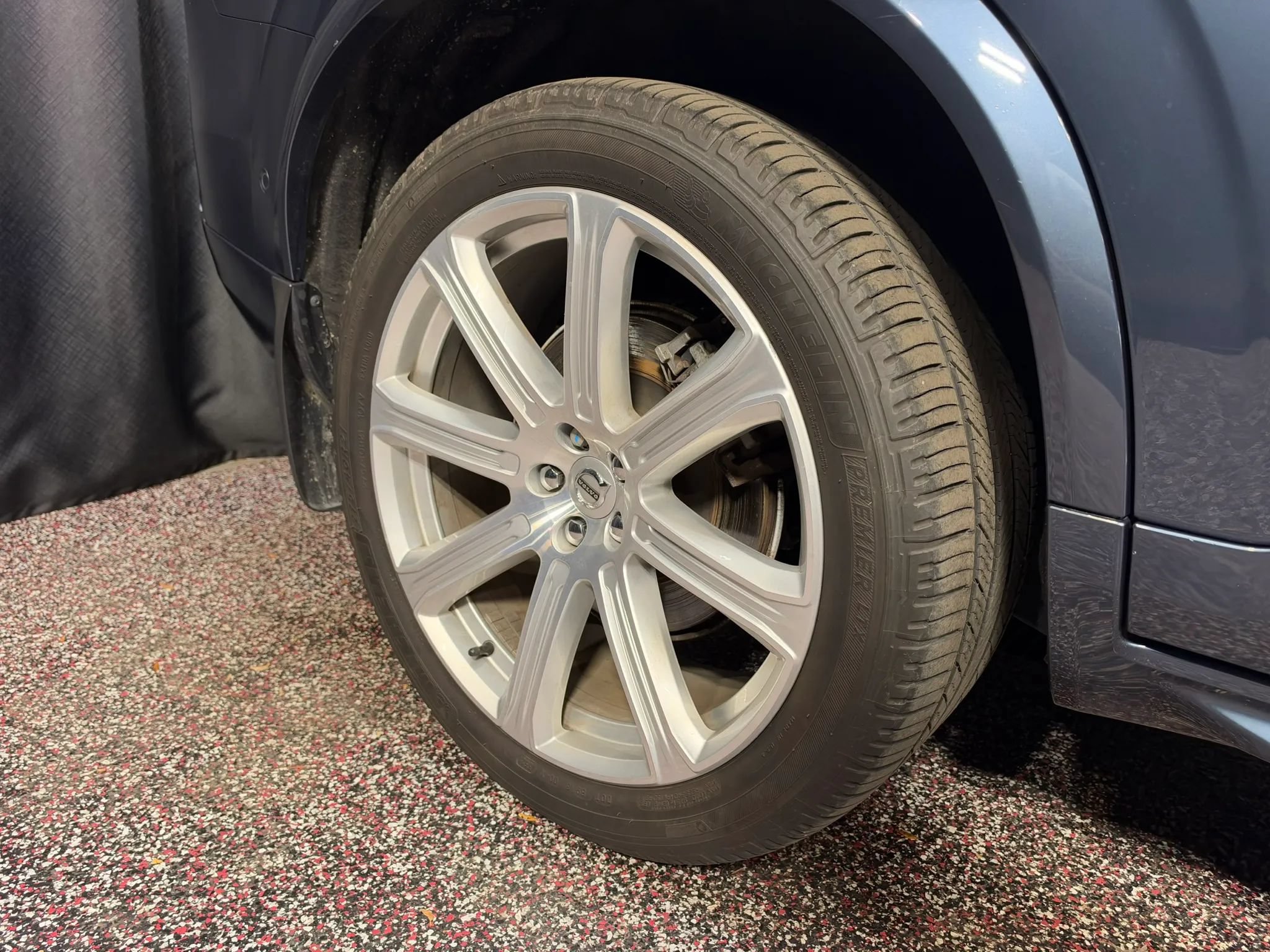 Used 2018 Volvo XC90 T8 Inscription w/ Convenience Package AWD/4WD image 37