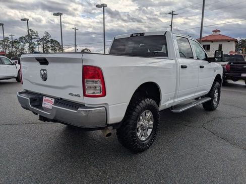 Used 2024 RAM 2500 Tradesman w/ Chrome Appearance Group image 4