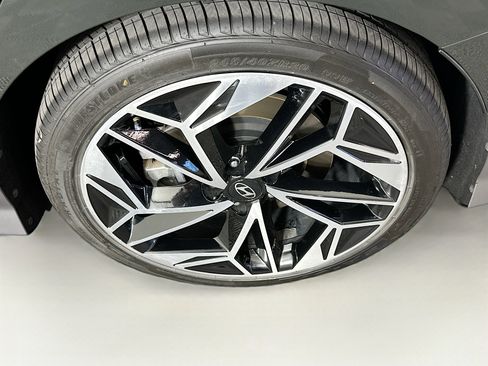 Used 2024 Hyundai Ioniq 6 SEL RWD image 11