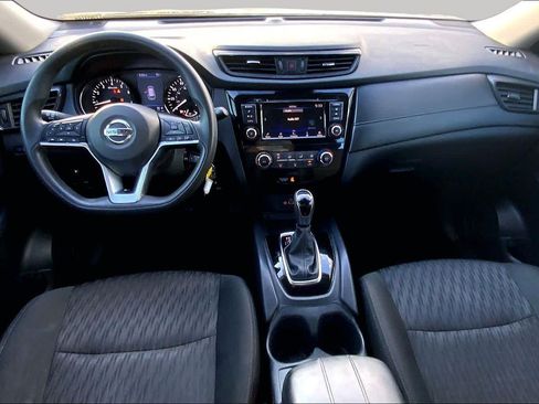 Used 2020 Nissan Rogue S FWD image 16
