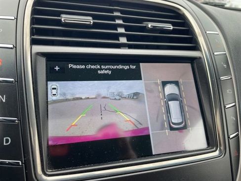 Used 2019 Lincoln Nautilus Reserve image 10