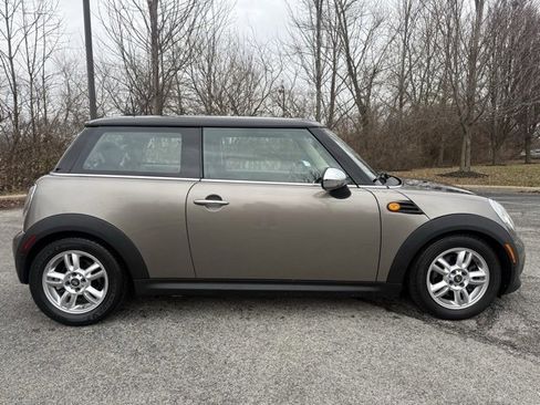 Used 2012 MINI Cooper Hardtop image 2