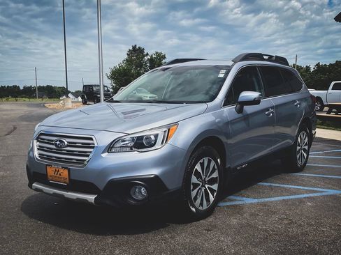 Used 2016 Subaru Outback 3.6R Limited AWD/4WD image 15