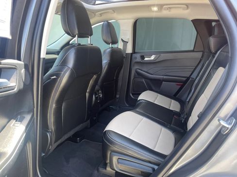 Used 2021 Ford Escape Titanium w/ Titanium Elite Package AWD/4WD image 19