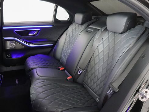 Used 2023 Mercedes-Benz S 580 S 580 image 24