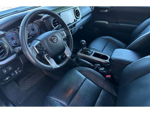 Certified 2021 Toyota Tacoma Limited image 10