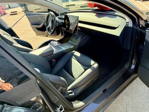 Used 2024 Tesla Model 3 Long Range RWD image 28