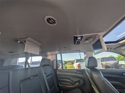 Used 2019 GMC Yukon XL SLT w/ Open Road Package AWD/4WD image 21