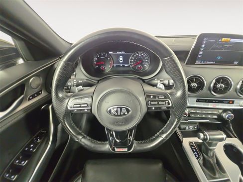 Used 2020 Kia Stinger GT1 image 12