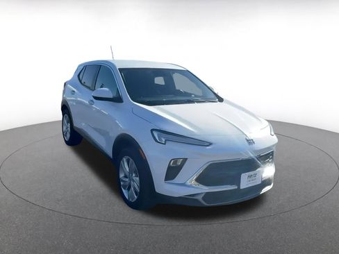 Used 2025 Buick Encore GX Preferred image 3