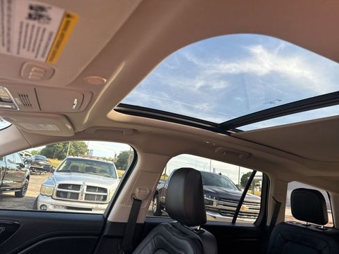 Used 2023 Lincoln Aviator Reserve w/ Equipment Group 201A image 26