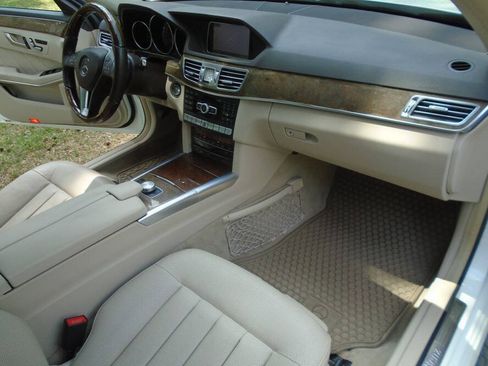 Used 2014 Mercedes-Benz E 350 Sedan image 27