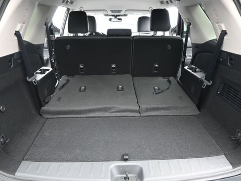 New 2026 Nissan Pathfinder SL image 11