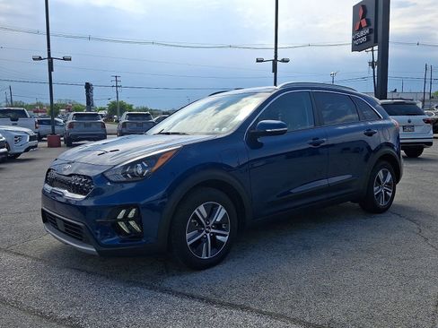 Used 2021 Kia Niro EX FWD image 3