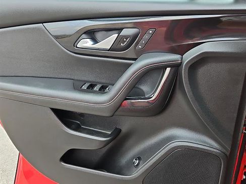Used 2021 Chevrolet Blazer RS w/ Enhanced Convenience Package FWD image 13