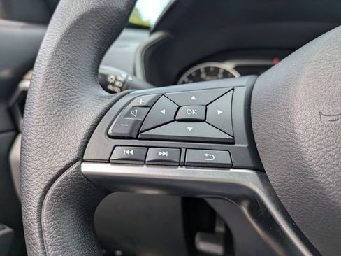 Used 2024 Nissan Altima 2.5 SV image 24