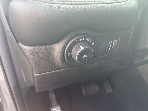 Used 2021 Dodge Durango SXT AWD/4WD image 20