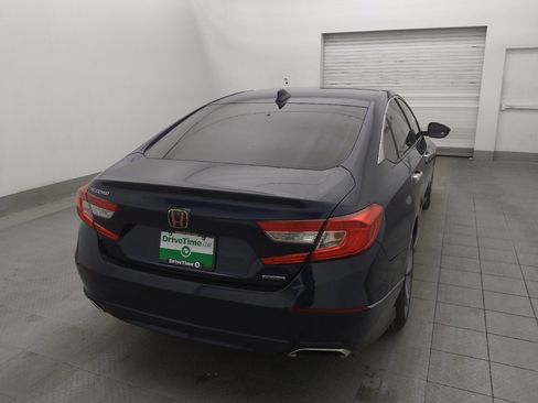 Used 2018 Honda Accord Touring image 7