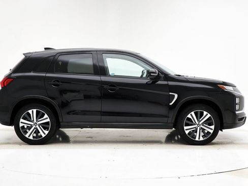 Used 2024 Mitsubishi Outlander Sport SE image 3