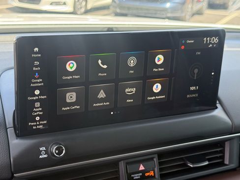 New 2026 Honda Pilot Touring image 17