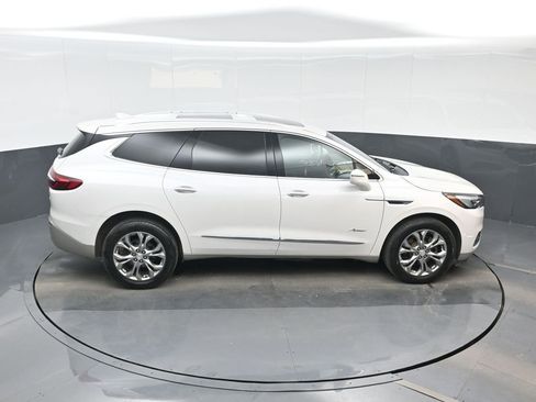 Used 2019 Buick Enclave Avenir w/ Avenir Technology Package AWD/4WD image 22