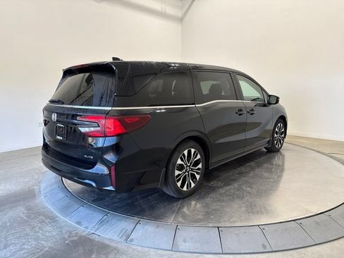 Used 2025 Honda Odyssey Elite image 7